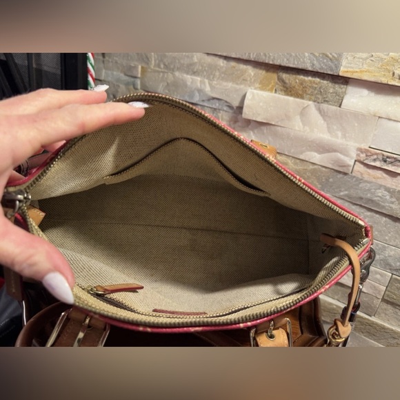 Vintage Dooney & Bourke Berry Pink Crossbody  Satchel Shoulder Arm Bag Purse EUC - Picture 6 of 10